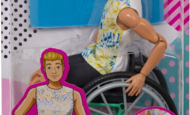 Mattel GWX93 Ken na wózku inwalidzkim