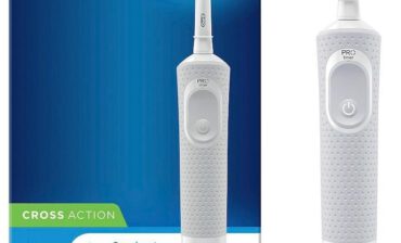 Oral-B Produkty do higieny jamy ustnej Vitality 100 Szczoteczka elektryczna do zębów stworzona w technologii Braun biała