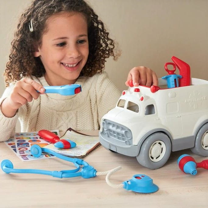 Green Toys Green Toys: karetka pogotowia i mały lekarz Ambulance