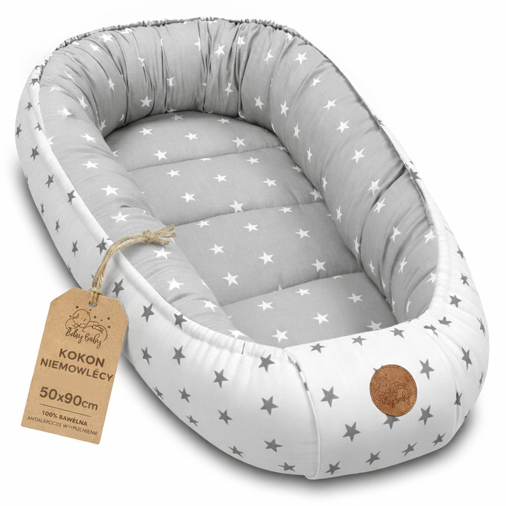Kokon niemowlęcy Totsy Baby 50x90 cm – gniazdko dla noworodka, 100% bawełna, szare gwiazdki na białym tle